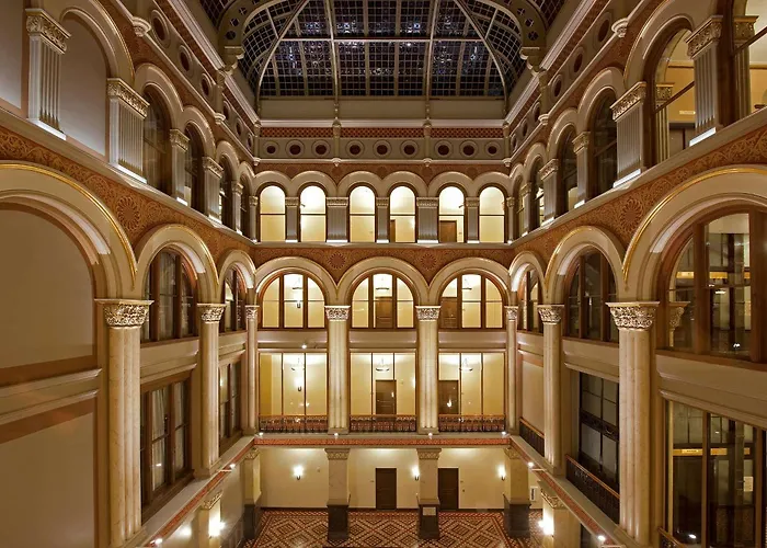 Hilton Garden Inn Milwaukee Downtown